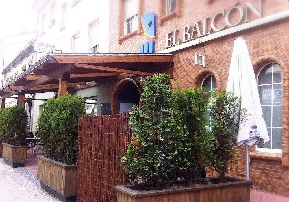 Hotel El Balcon Avilés Exteriör bild