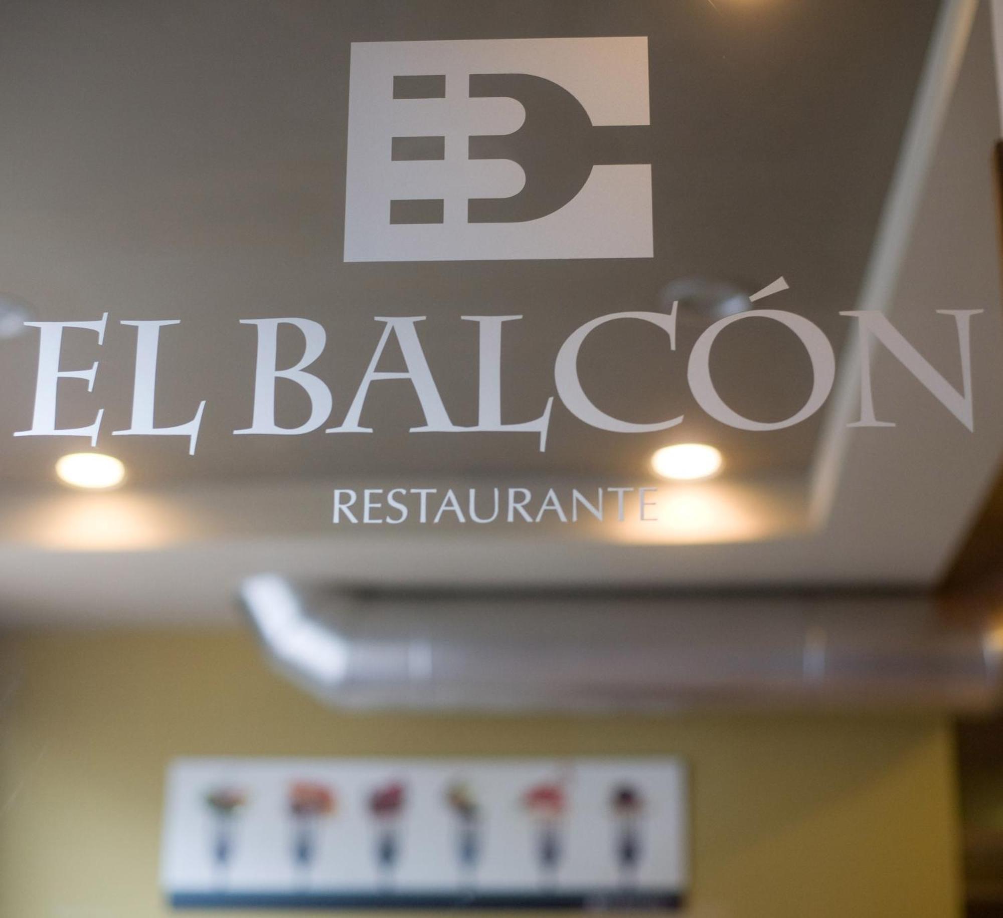 Hotel El Balcon Avilés Exteriör bild